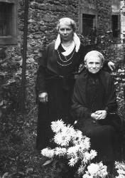 Clementine Frank Weil Mutter Rosalie Ausschnitt Hocheitsfoto 250